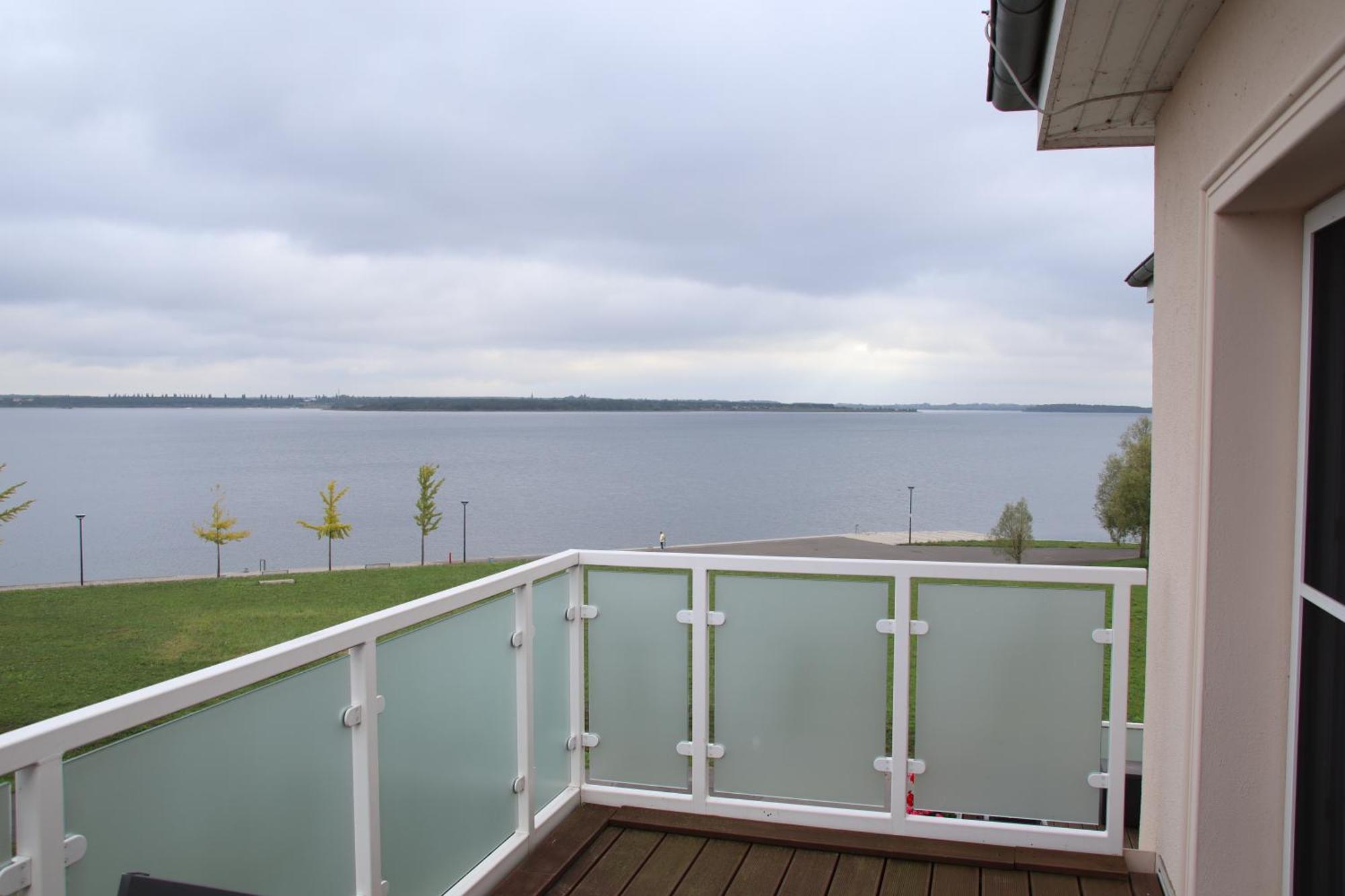 Ferienwohnung Im Palais Am See Am Goitzschesee Bitterfeld-Wolfen Екстериор снимка